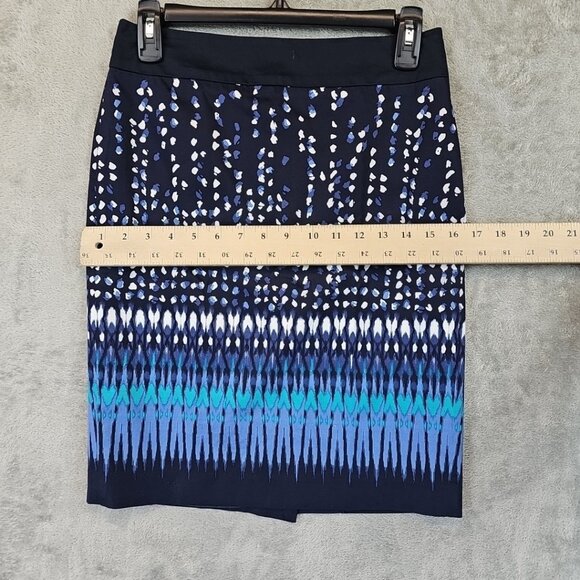 Ann Taylor Printed Pencil Skirt Womens Size 0 Blue Lined Back Slit Office Work - Picture 8 of 9